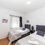 Hana Βίλα Kaštel Novi