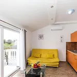 Hana Βίλα Kaštel Novi